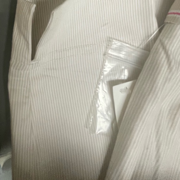Kim Rogers Cream Pinstripe 4 Pocket Belted Bermuda Shorts NWT - Picture 8 of 8